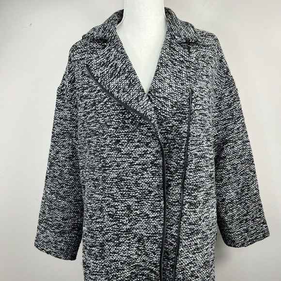 ASTR The Label Black Gray Marled Tweed Coat Size XS Asymmetrical Zip - Picture 2 of 16